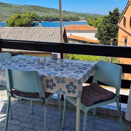 Apartman Dado Cres Exteriér fotografie