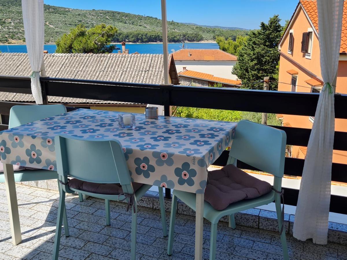 Apartman Dado Cres Exteriér fotografie