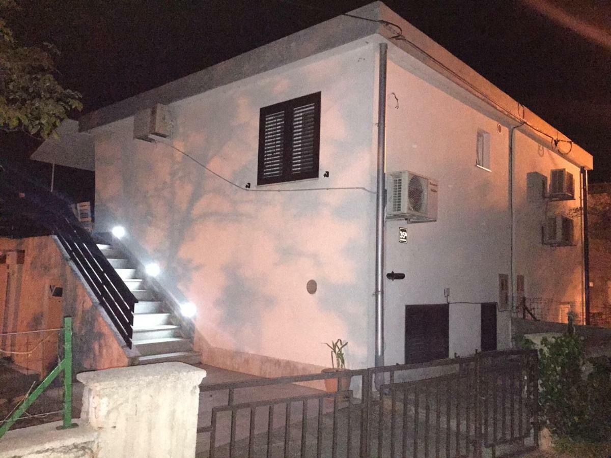 Apartman Dado Cres Exteriér fotografie